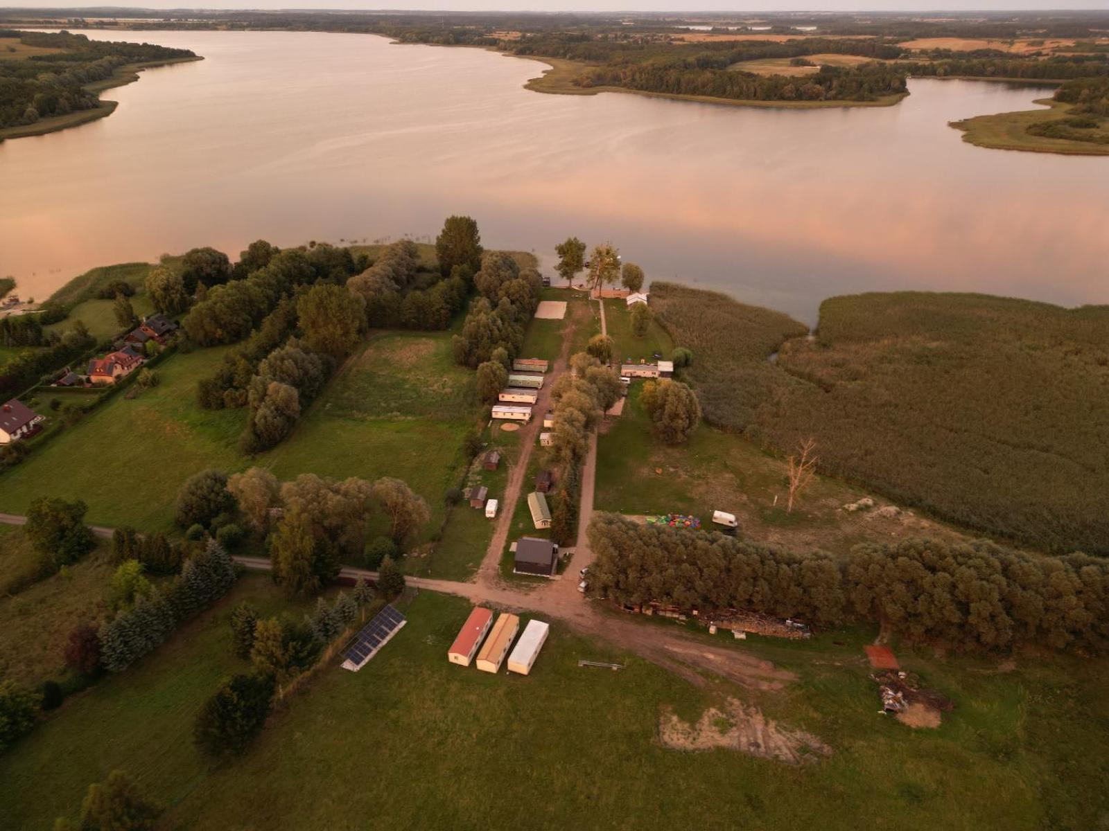 Вілла Osrodek Wypoczynkowy "Marina Rozbejko" Мишлібуж Екстер'єр фото